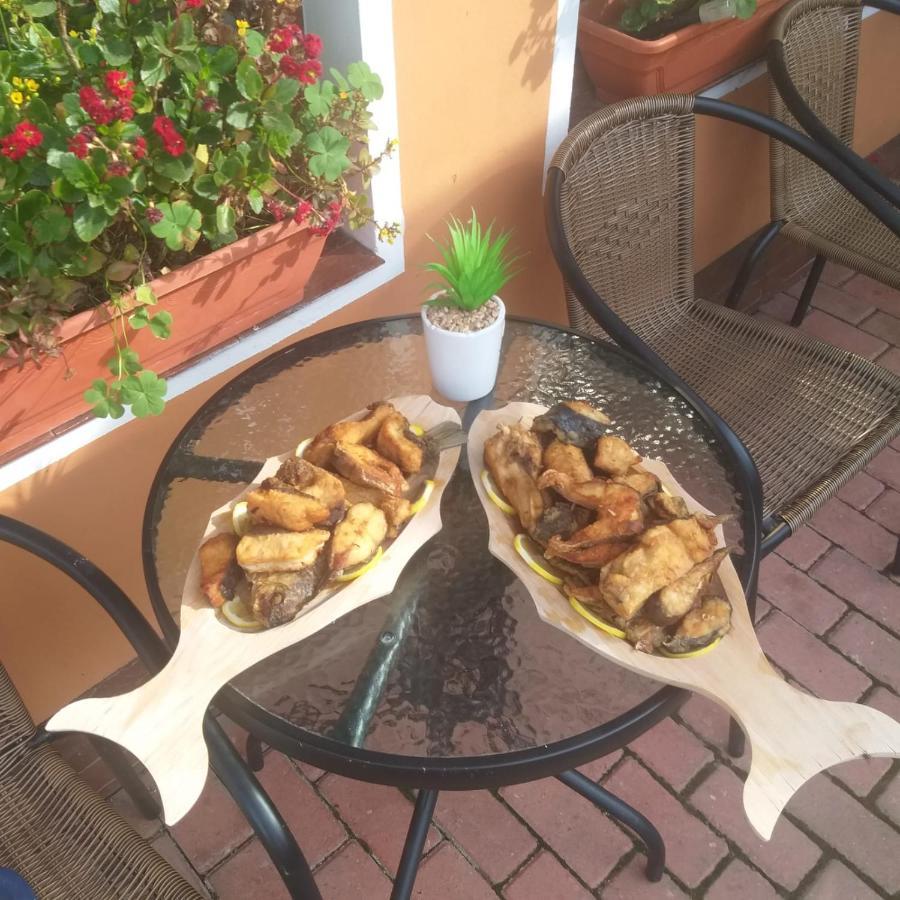 Casa Eric Hotel Mila Douăzeci şi Trei Buitenkant foto
