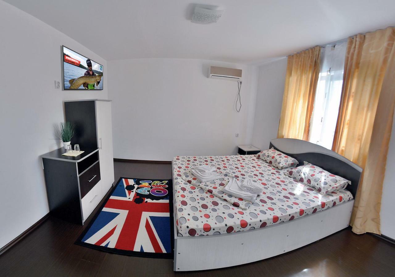 Casa Eric Hotel Mila Douăzeci şi Trei Buitenkant foto