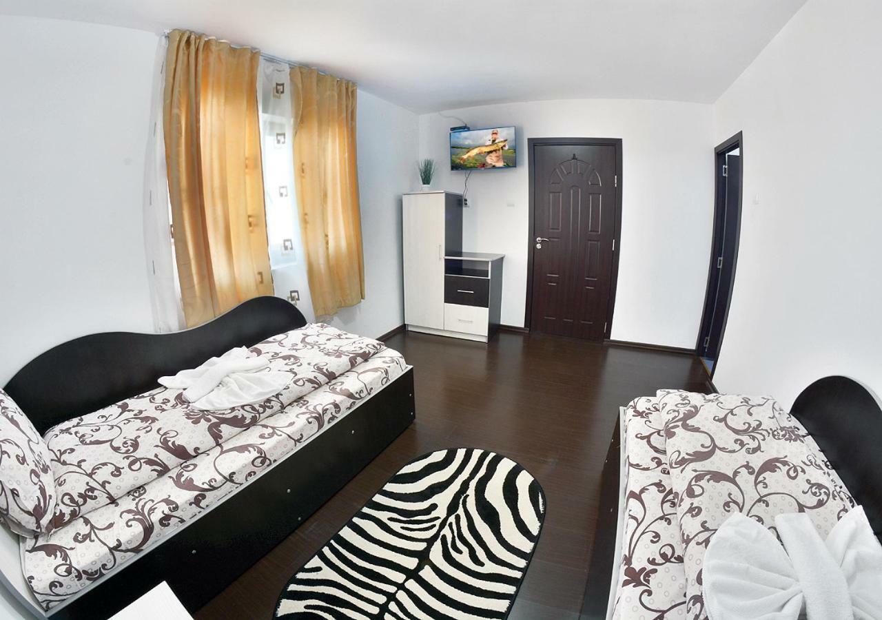 Casa Eric Hotel Mila Douăzeci şi Trei Buitenkant foto